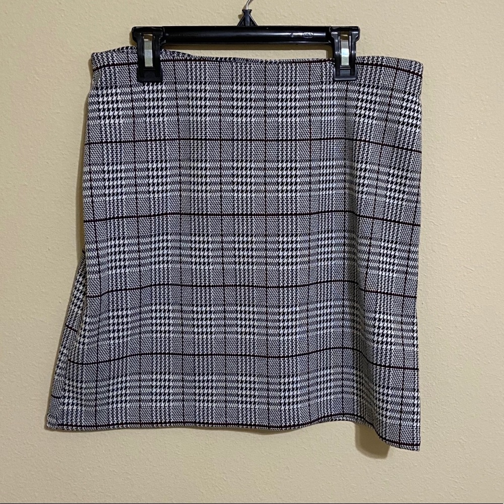 H&M Plaid Mini Skirt/ Size S